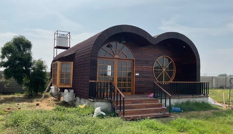 Pod House